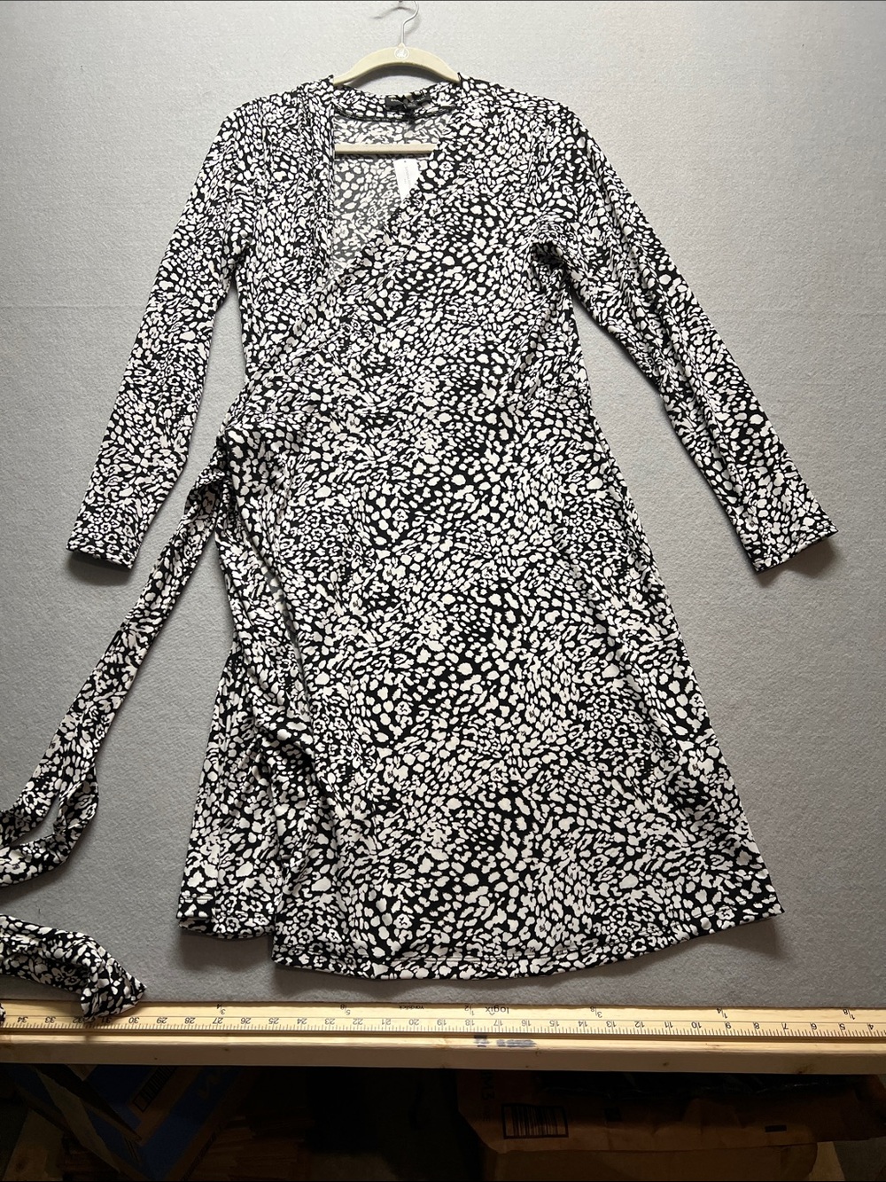 Banana Republic Black and White Long Sleeve Wrap Dress